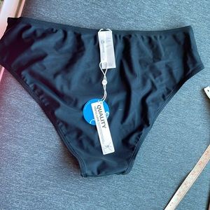 SOLD—Black size large bikini bottom CUPSHE